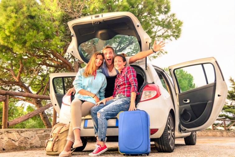 Escape from Athens this Spring: Ideal destinations for road trips!